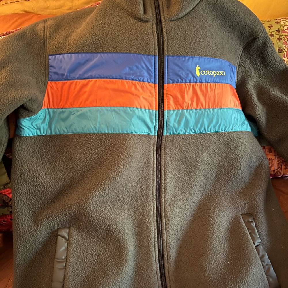 Cotopaxi fleece jacket size Medium/Large! Excellent condition!:)